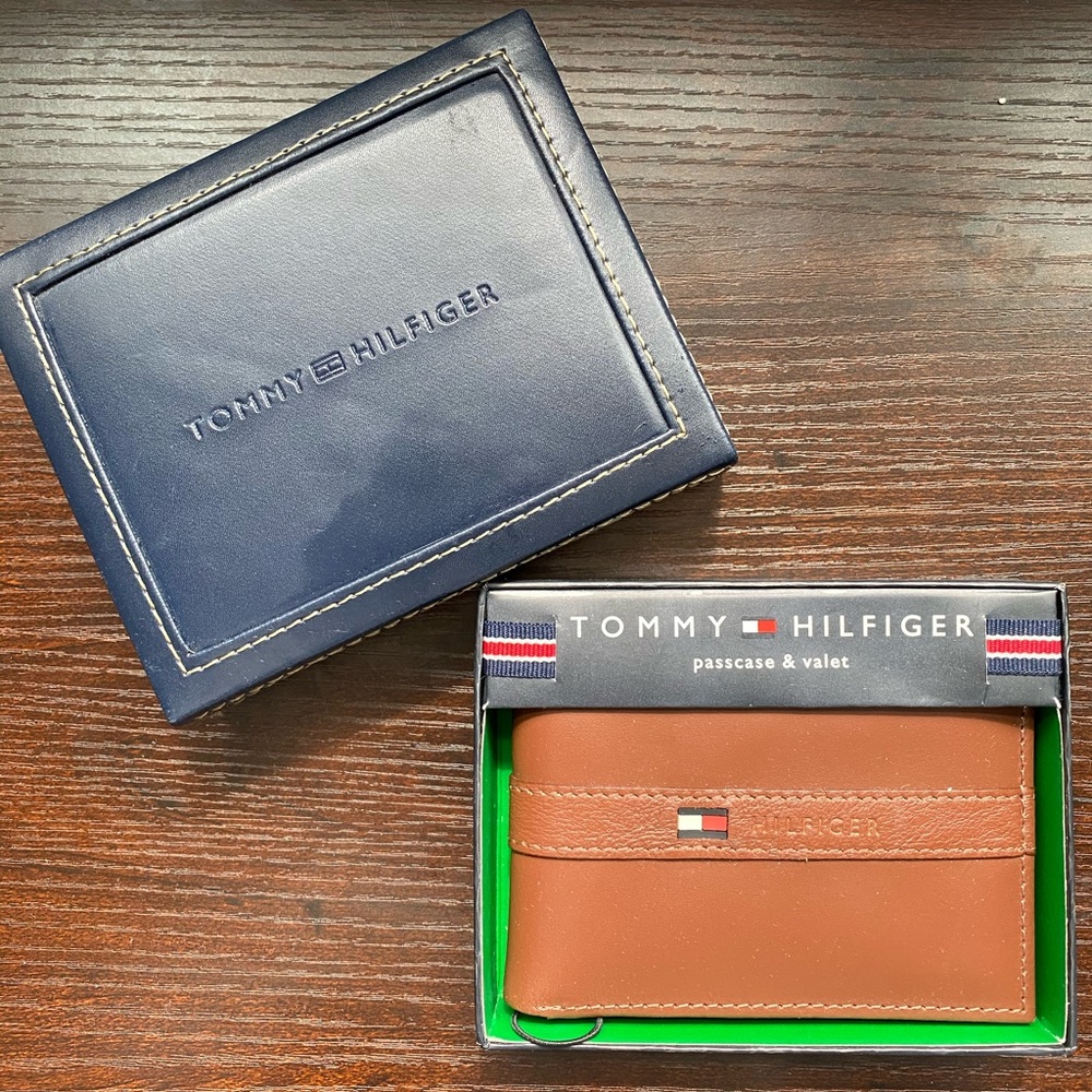 Tommy Hilfiger Leather Wallet